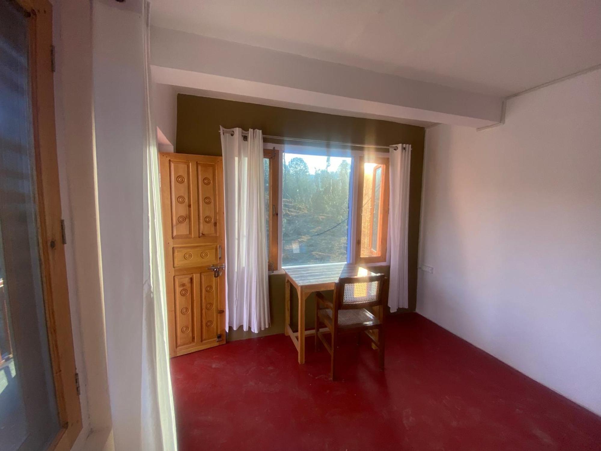 Brook Cottage Champawat エクステリア 写真