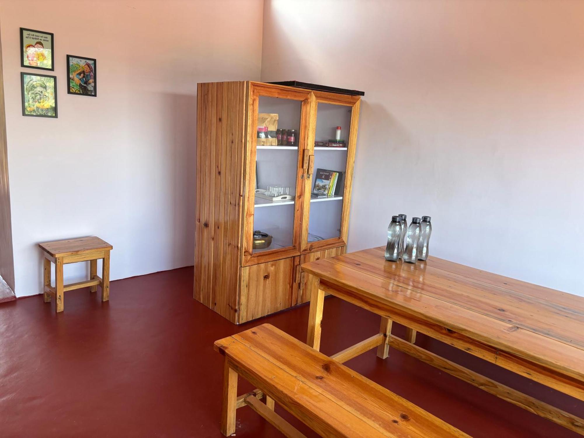 Brook Cottage Champawat エクステリア 写真