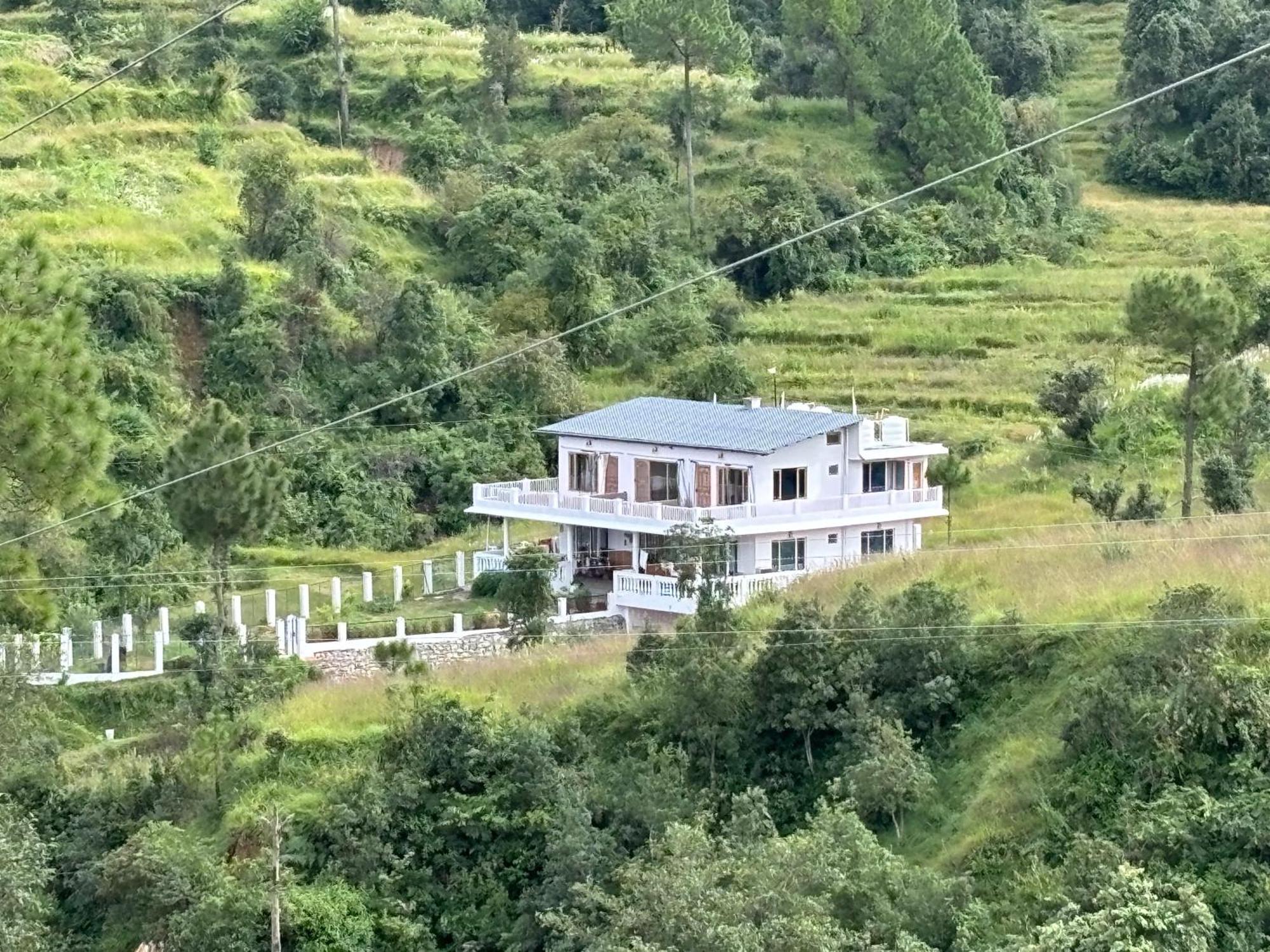 Brook Cottage Champawat エクステリア 写真
