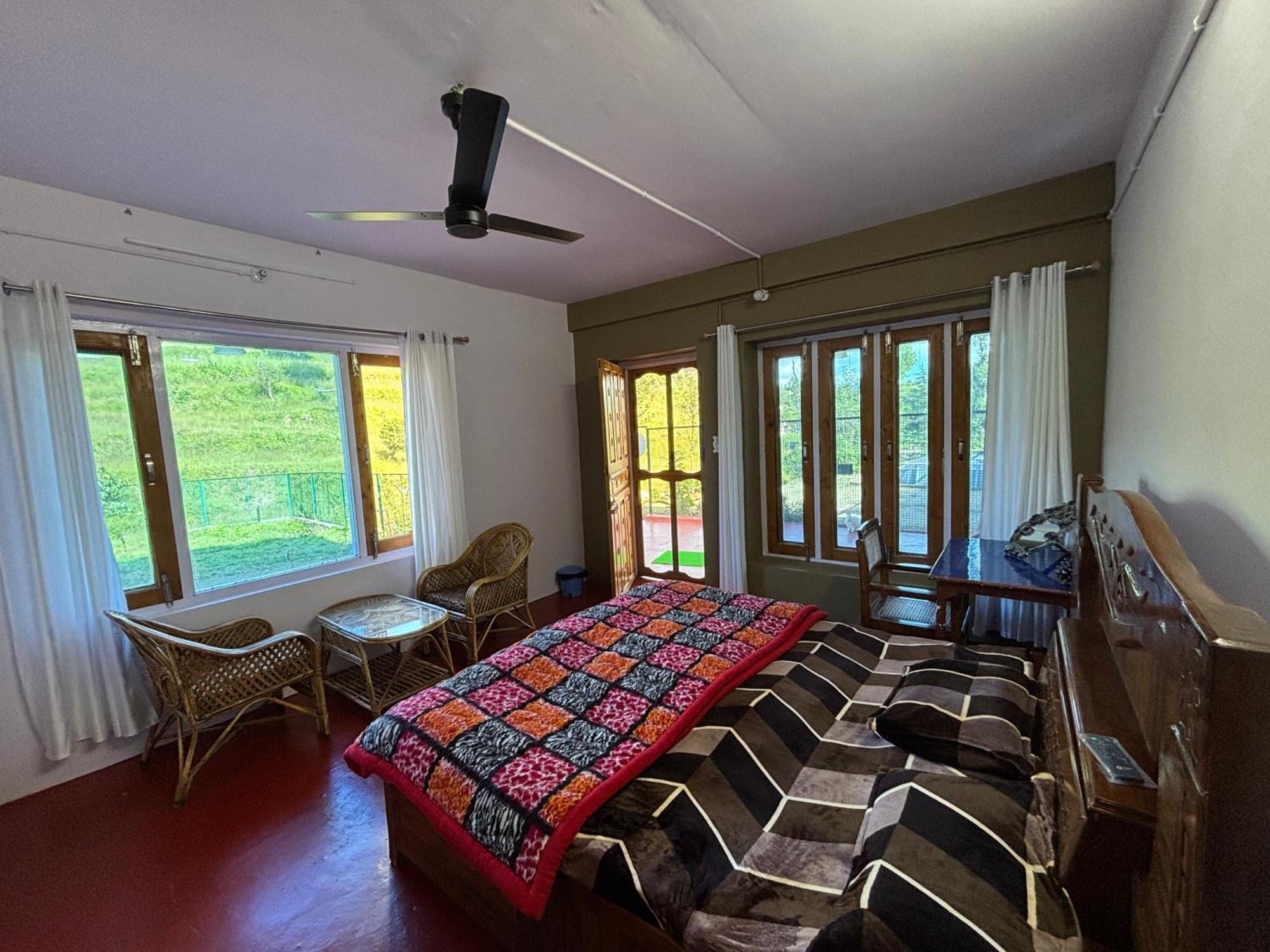 Brook Cottage Champawat エクステリア 写真