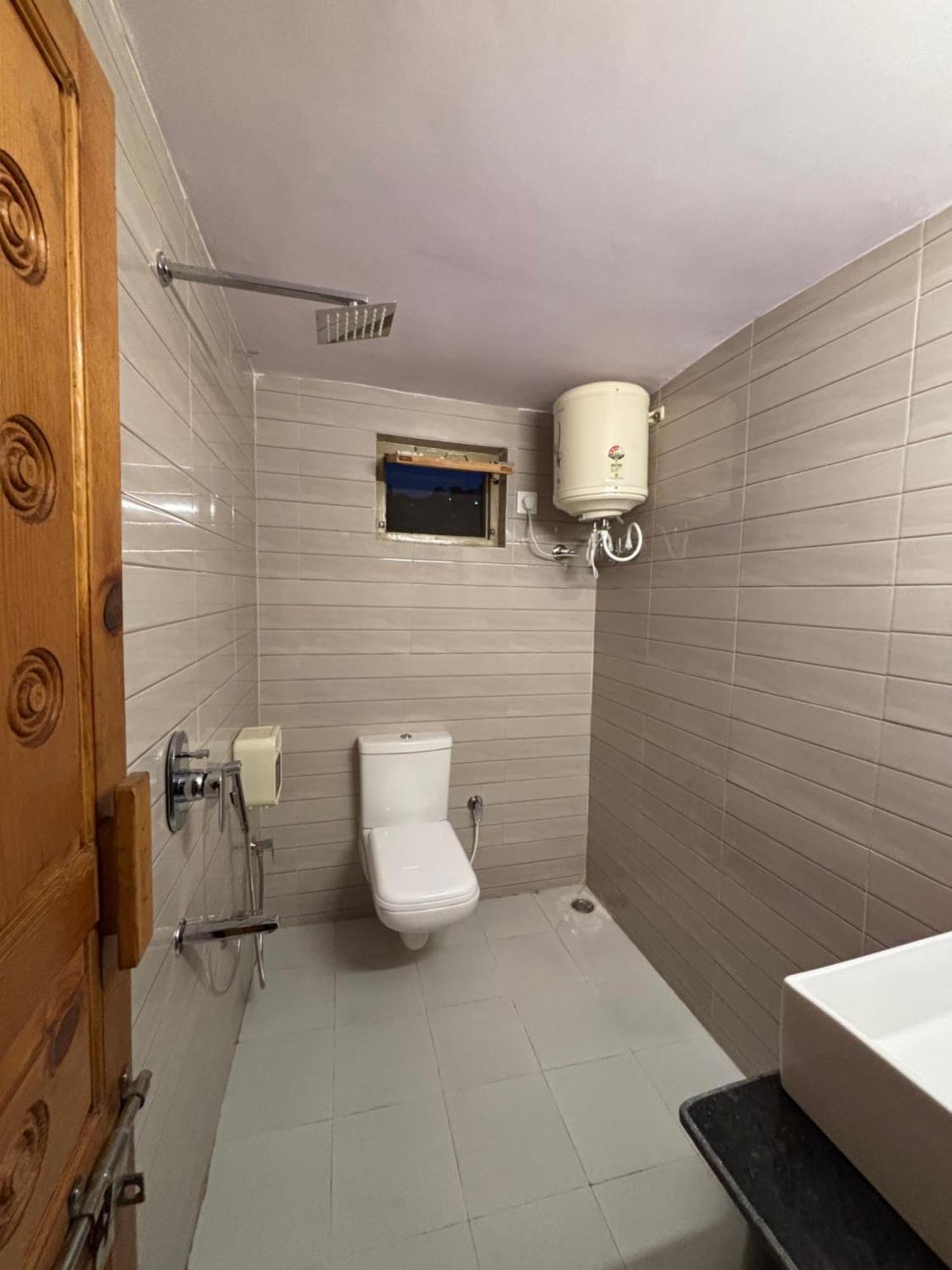 Brook Cottage Champawat エクステリア 写真